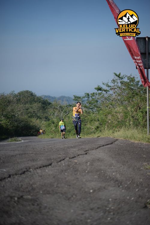 Race photo from Kelud Vertical Challenge 2024