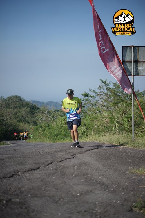 Race photo from Kelud Vertical Challenge 2024