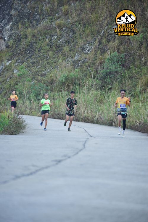 Race photo from Kelud Vertical Challenge 2024