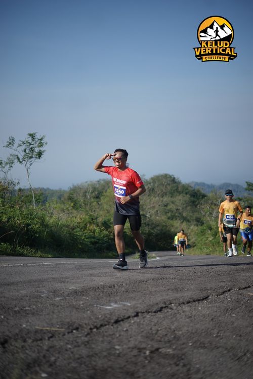 Race photo from Kelud Vertical Challenge 2024