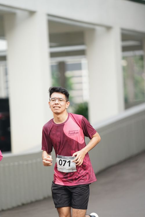 Race photo from Assurance Fun Run 2024