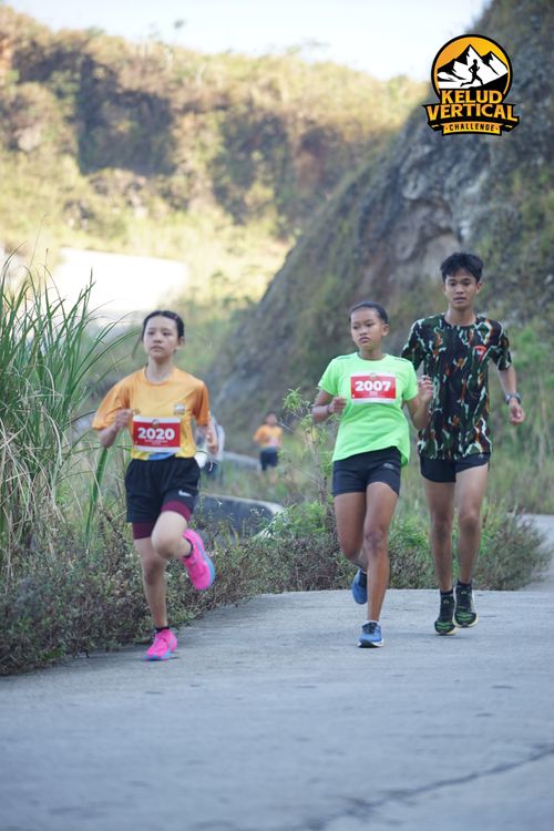 Race photo from Kelud Vertical Challenge 2024