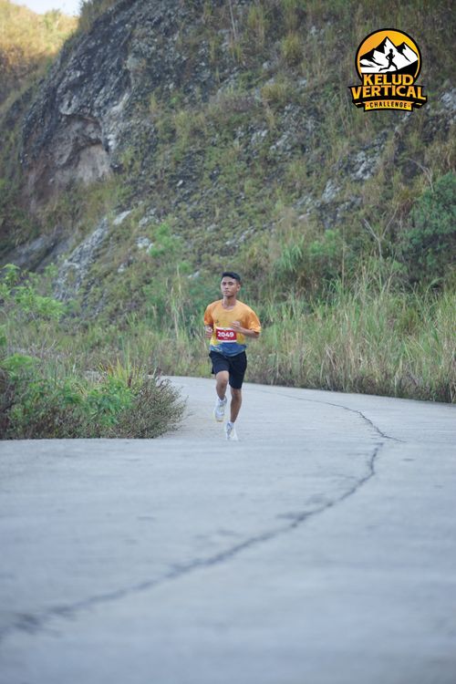 Race photo from Kelud Vertical Challenge 2024