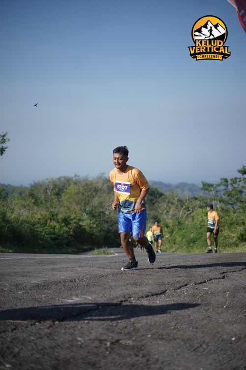 Race photo from Kelud Vertical Challenge 2024