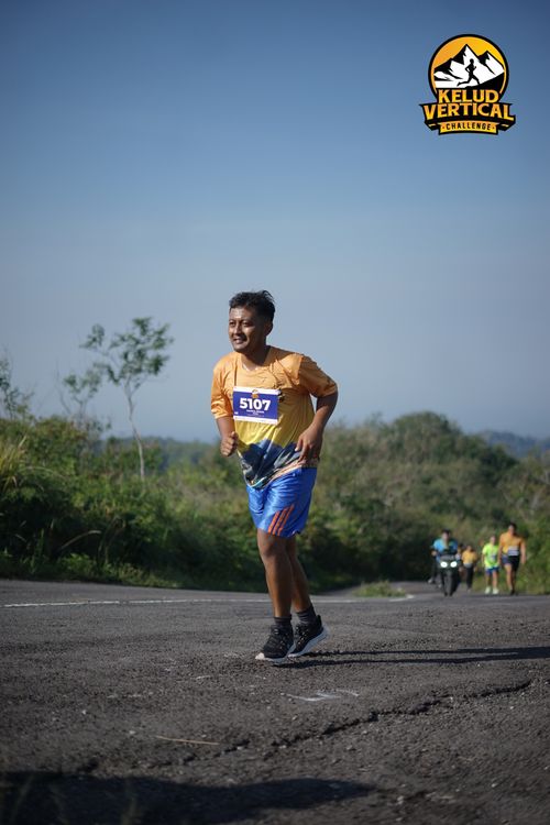 Race photo from Kelud Vertical Challenge 2024
