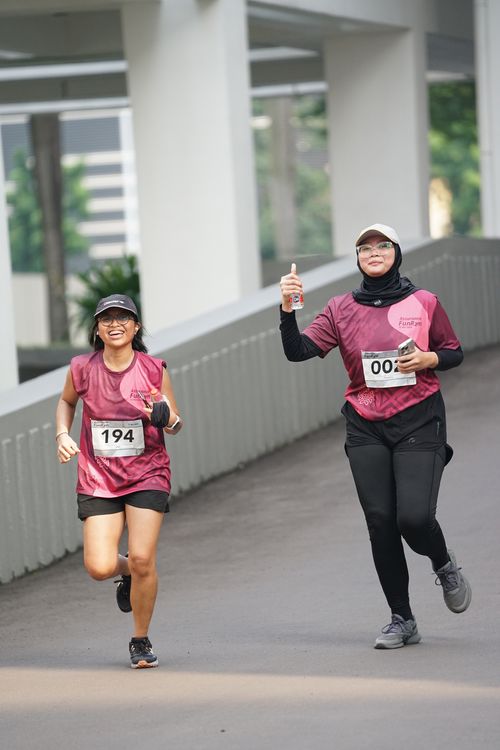 Race photo from Assurance Fun Run 2024