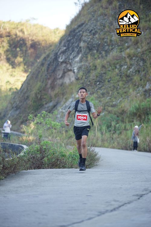 Race photo from Kelud Vertical Challenge 2024