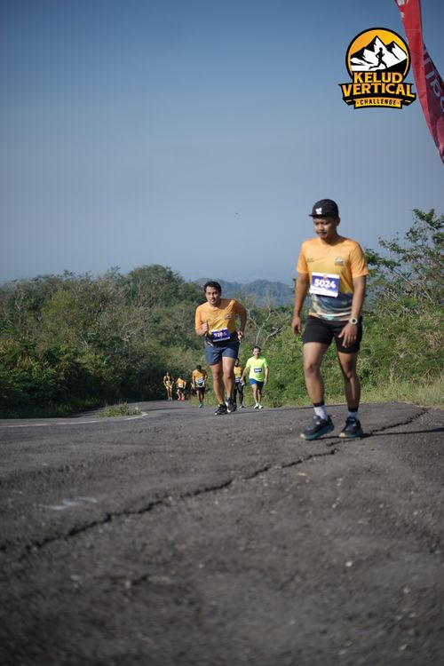 Race photo from Kelud Vertical Challenge 2024