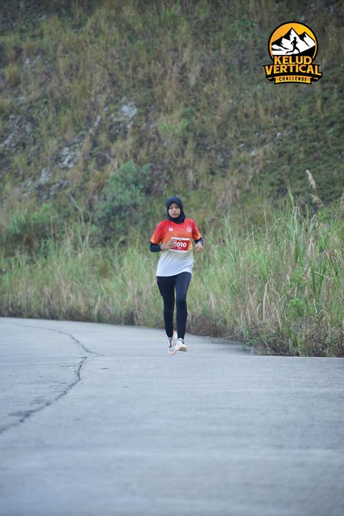 Race photo from Kelud Vertical Challenge 2024