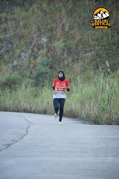 Race photo from Kelud Vertical Challenge 2024