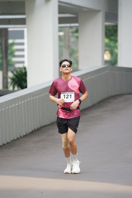 Race photo from Assurance Fun Run 2024