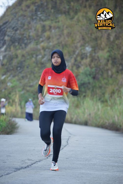 Race photo from Kelud Vertical Challenge 2024