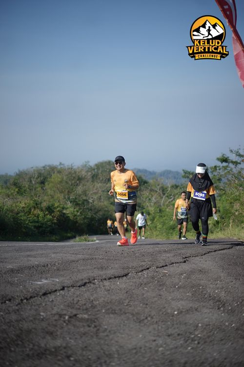 Race photo from Kelud Vertical Challenge 2024