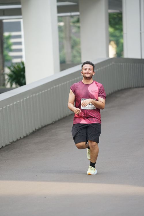 Race photo from Assurance Fun Run 2024
