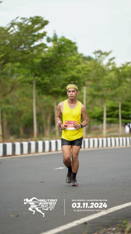 Race photo from Arutmin Borneo Run 2024