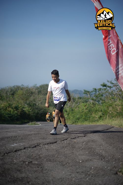 Race photo from Kelud Vertical Challenge 2024