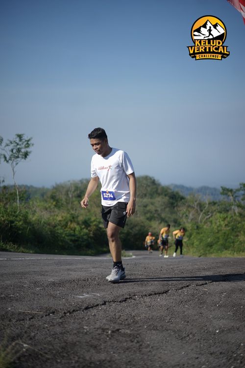 Race photo from Kelud Vertical Challenge 2024