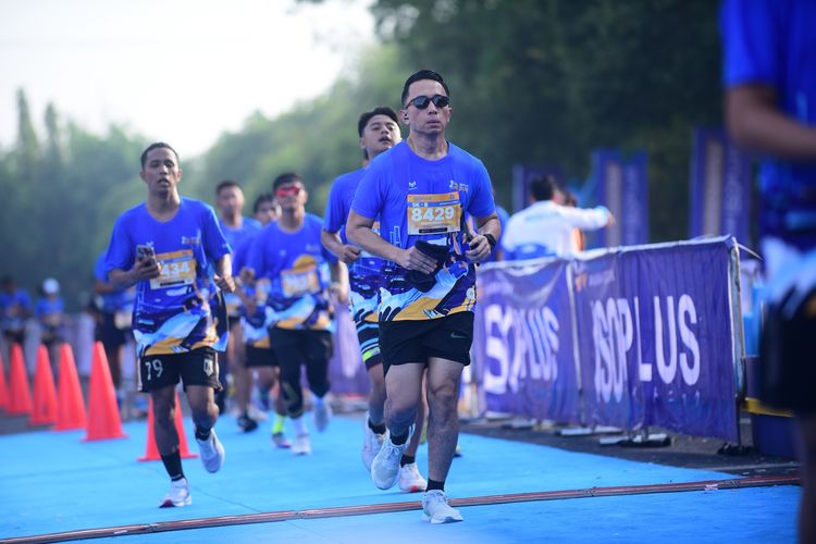Race photo from Isoplus Run 2024 Surabaya