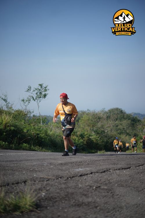 Race photo from Kelud Vertical Challenge 2024