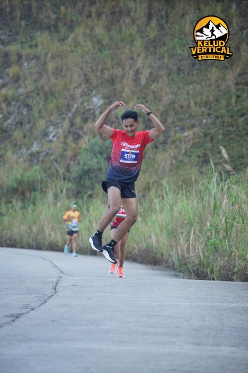 Race photo from Kelud Vertical Challenge 2024