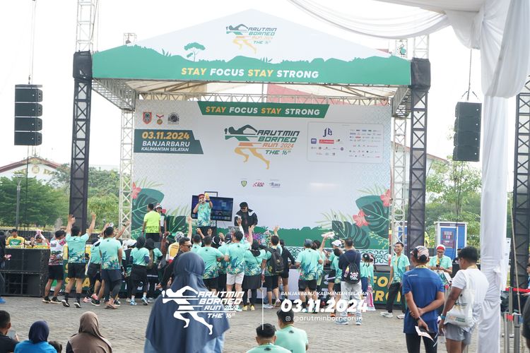 Race photo from Arutmin Borneo Run 2024