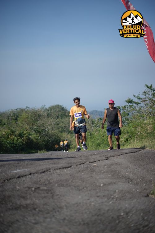 Race photo from Kelud Vertical Challenge 2024