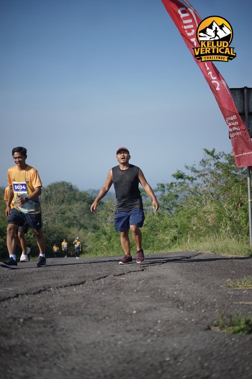 Race photo from Kelud Vertical Challenge 2024
