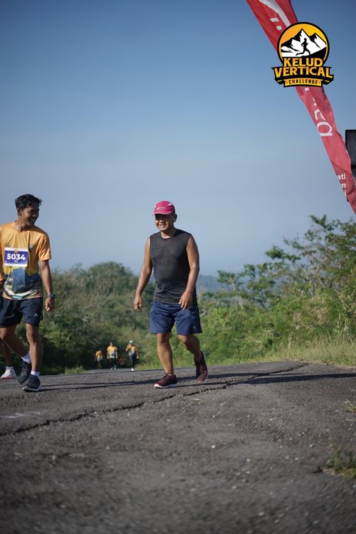 Race photo from Kelud Vertical Challenge 2024