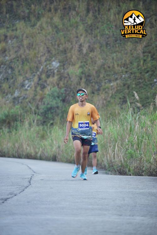 Race photo from Kelud Vertical Challenge 2024