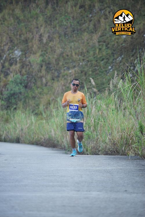 Race photo from Kelud Vertical Challenge 2024