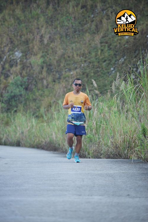 Race photo from Kelud Vertical Challenge 2024
