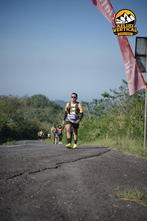 Race photo from Kelud Vertical Challenge 2024