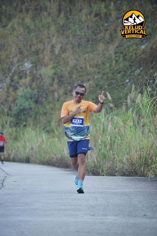 Race photo from Kelud Vertical Challenge 2024