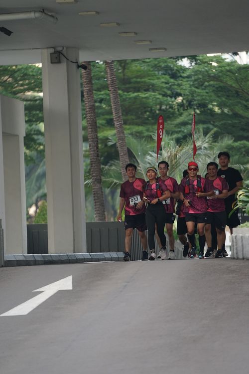 Race photo from Assurance Fun Run 2024