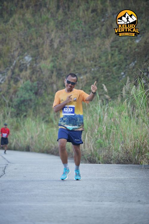 Race photo from Kelud Vertical Challenge 2024
