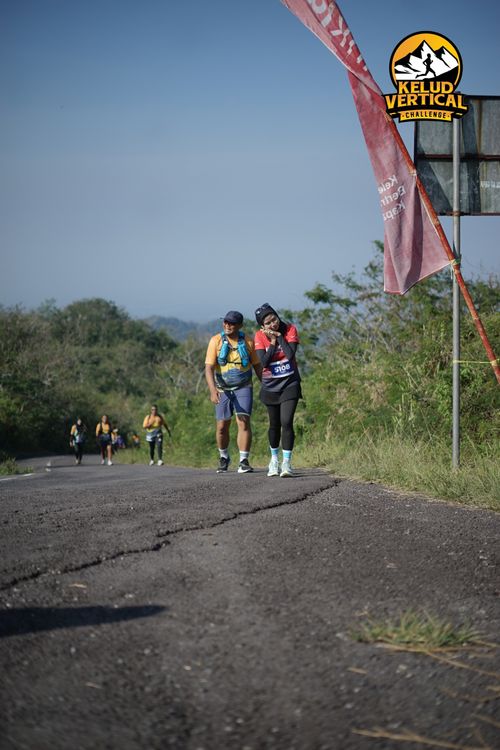 Race photo from Kelud Vertical Challenge 2024