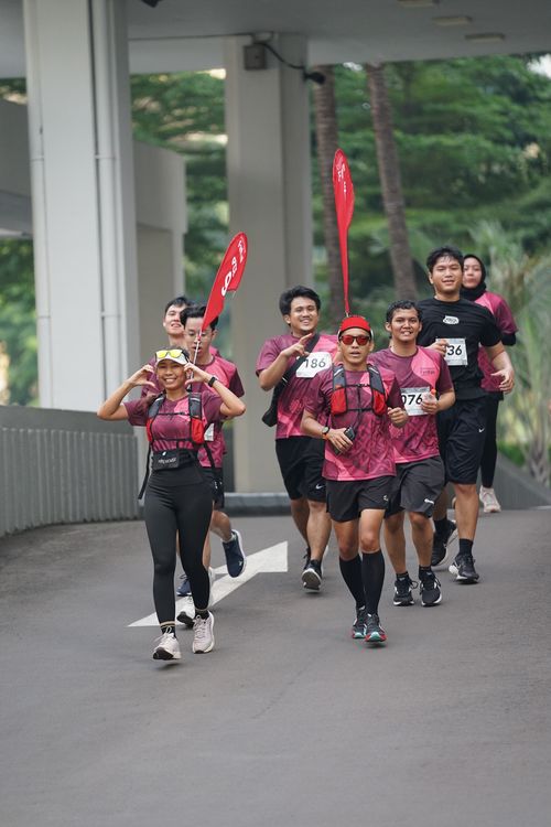 Race photo from Assurance Fun Run 2024