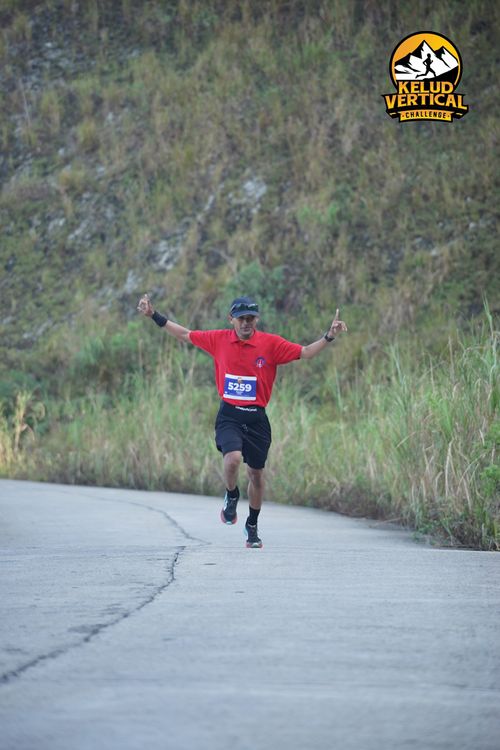 Race photo from Kelud Vertical Challenge 2024