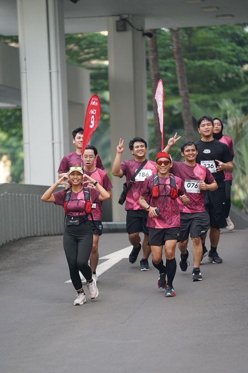 Race photo from Assurance Fun Run 2024