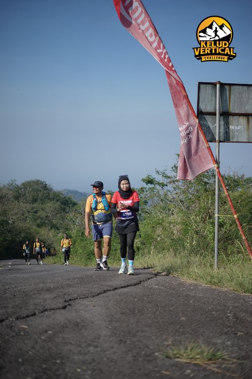 Race photo from Kelud Vertical Challenge 2024