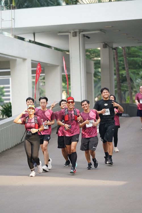 Race photo from Assurance Fun Run 2024