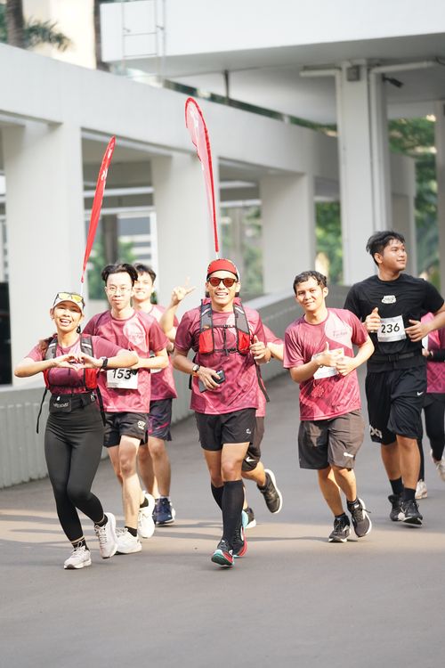 Race photo from Assurance Fun Run 2024
