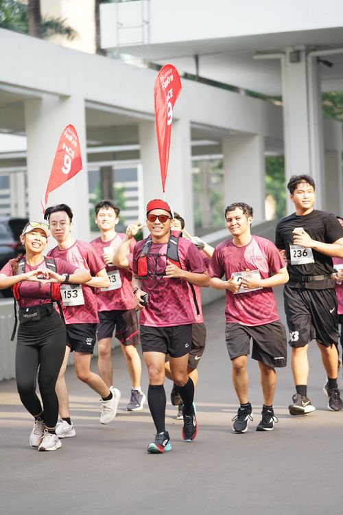 Race photo from Assurance Fun Run 2024