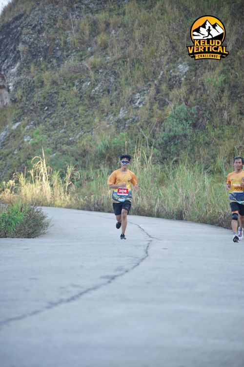 Race photo from Kelud Vertical Challenge 2024