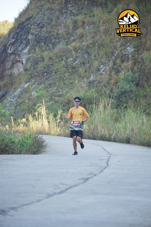 Race photo from Kelud Vertical Challenge 2024