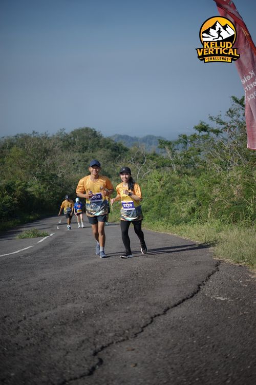 Race photo from Kelud Vertical Challenge 2024