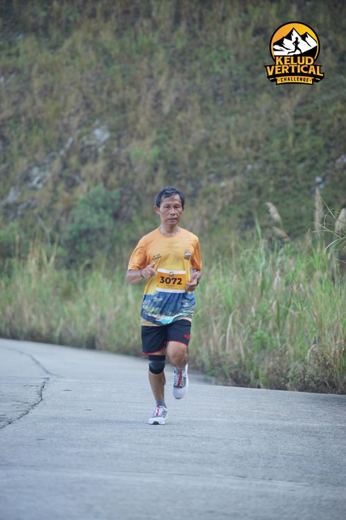 Race photo from Kelud Vertical Challenge 2024