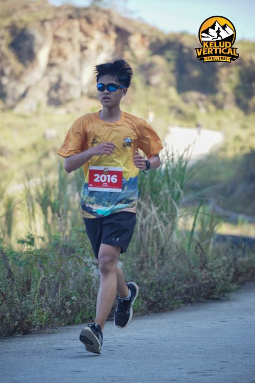 Race photo from Kelud Vertical Challenge 2024