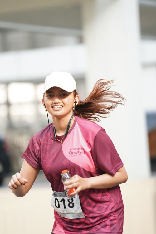 Race photo from Assurance Fun Run 2024
