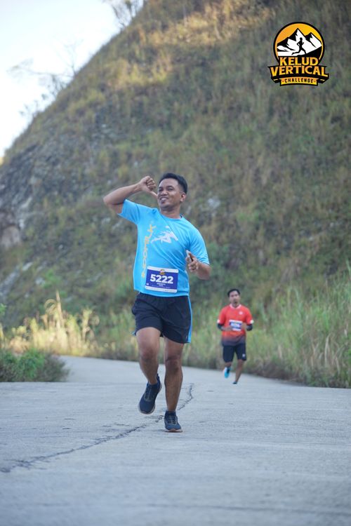 Race photo from Kelud Vertical Challenge 2024